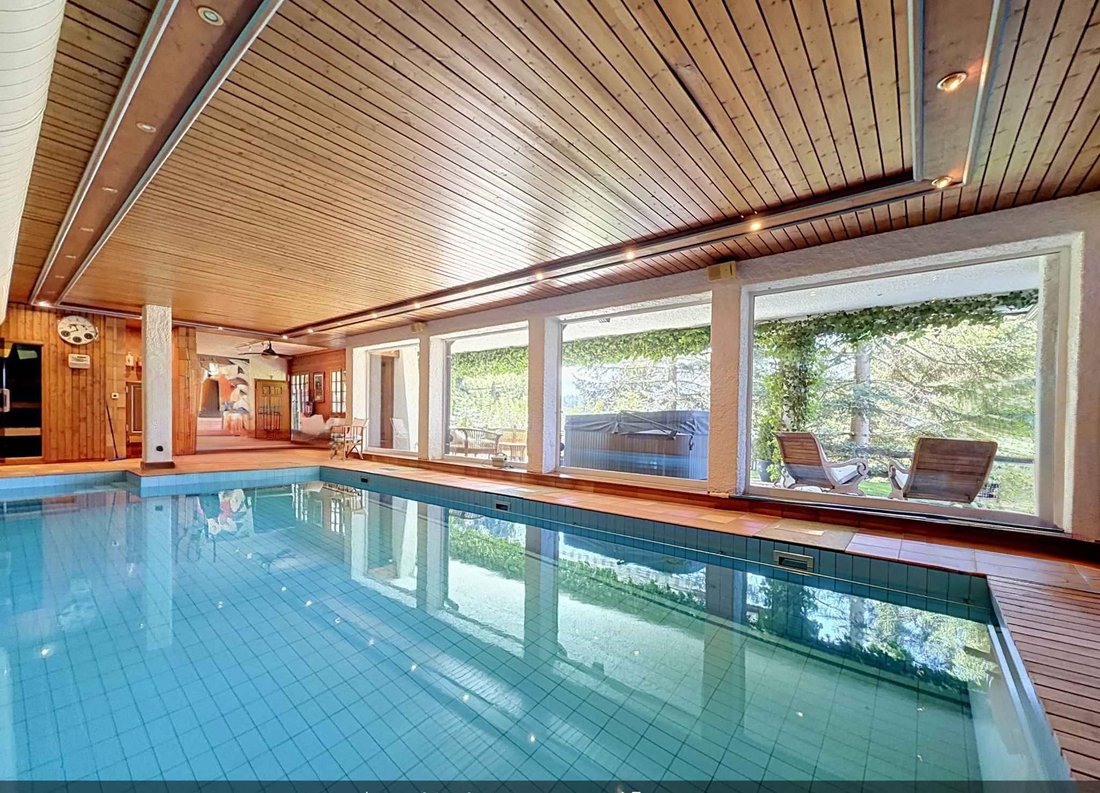 Chalet in Crans-Montana, Valais, Switzerland 2 - 18402863