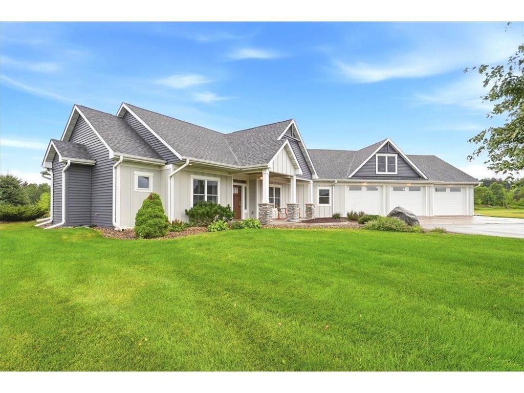House in New Richmond, Wisconsin, United States 1 - 18581283