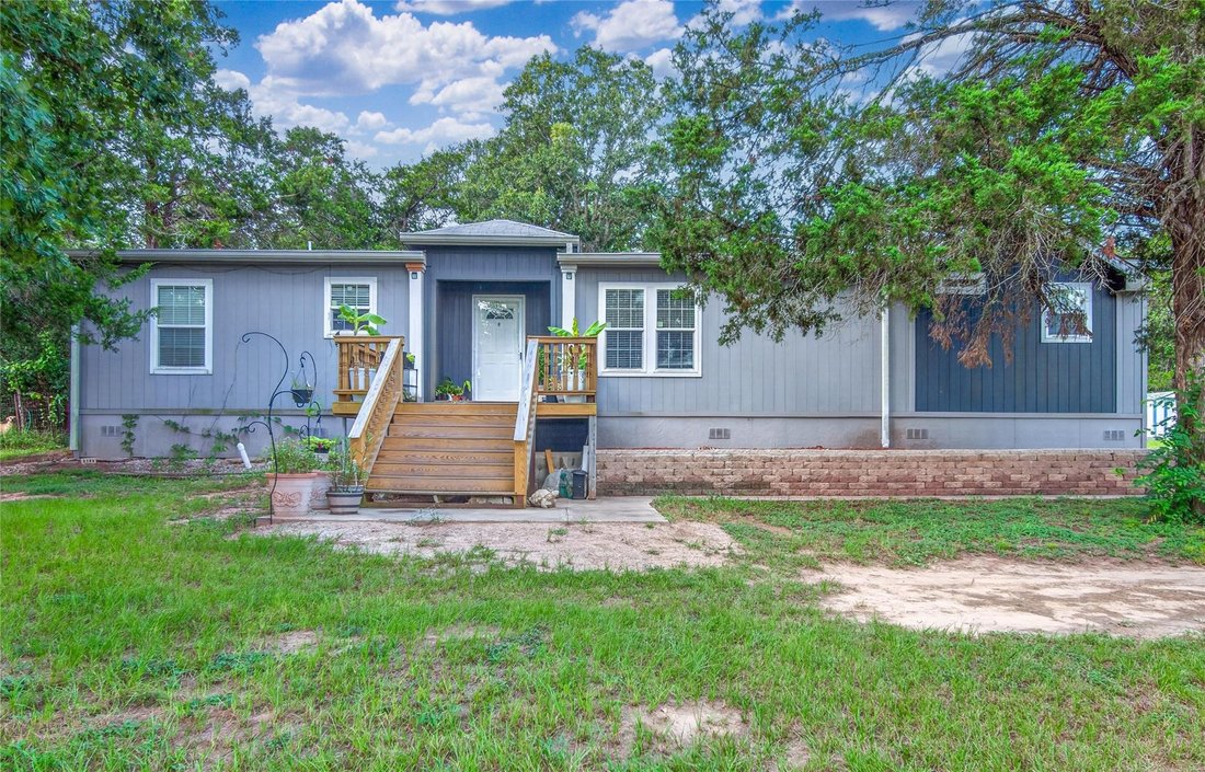 Elgin, Texas, United States 3 - 18584177