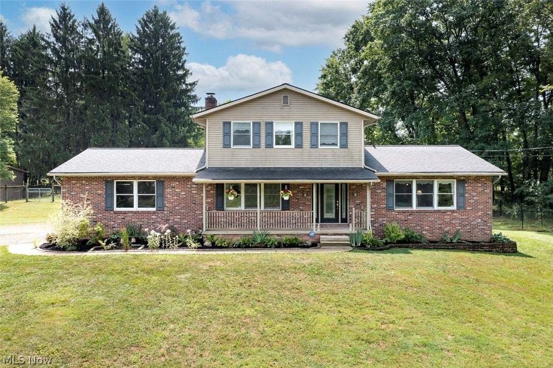 House in Akron, Ohio, United States 1 - 18583899