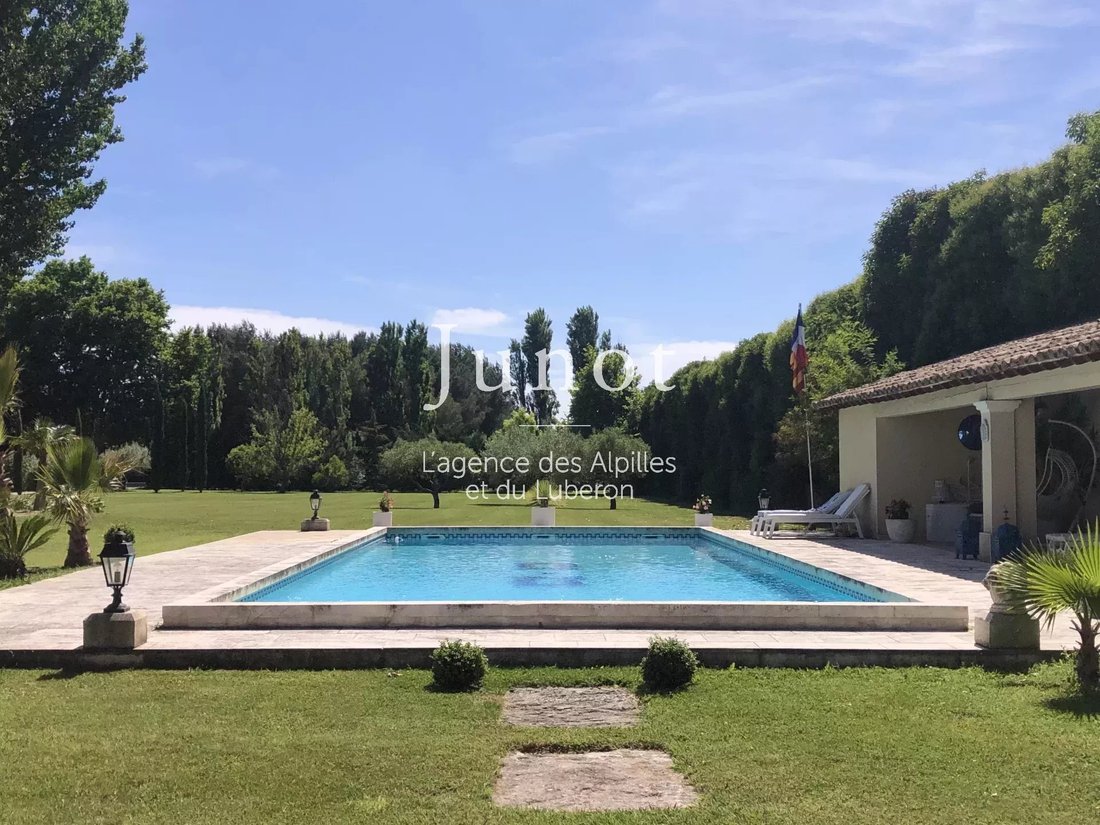 House in Maillane, Provence-Alpes-Côte d'Azur, France 4 - 18582469