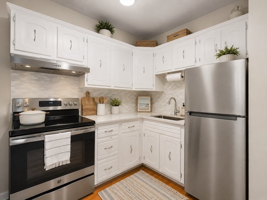 Condo in Boston, Massachusetts, United States 3 - 18585174