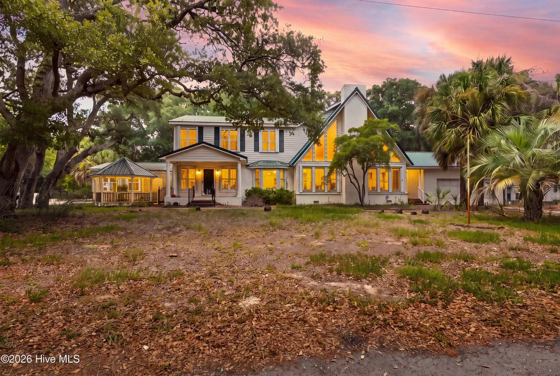 House in Caswell Beach, North Carolina, United States 1 - 18584732