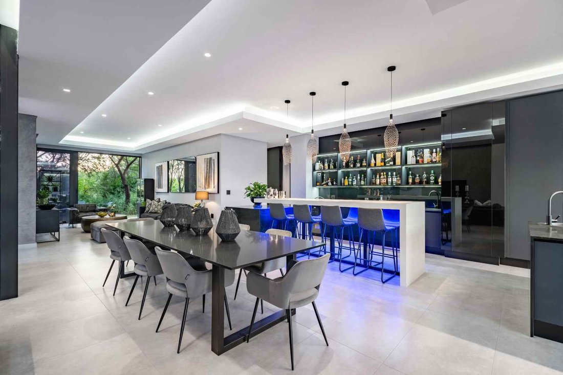 House in Halfway House Estate, Gauteng, South Africa 3 - 18581445