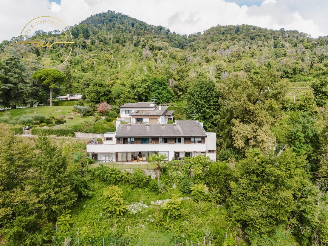 Villa in Morbio Inferiore, Ticino, Switzerland 2 - 18583572
