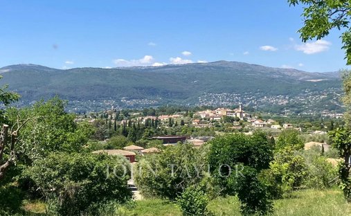 Land in Les Indes les-Groulles, Mouans-Sartoux, France 1