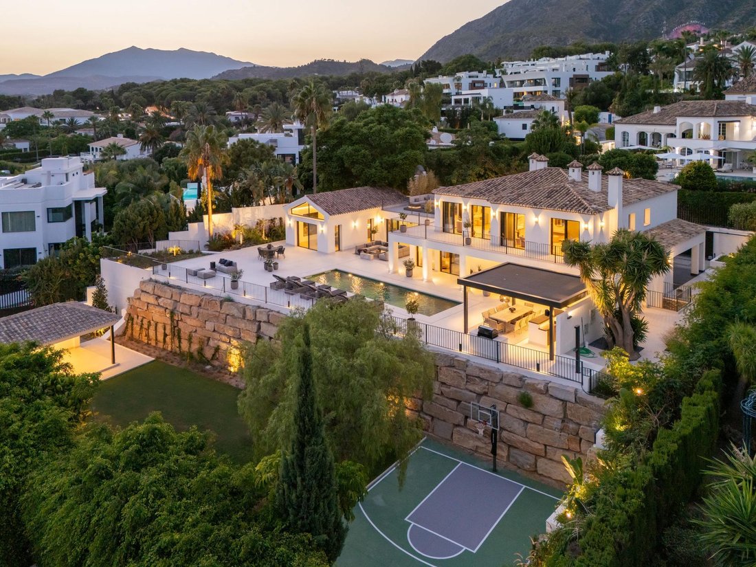 Villa in Golden Mile, Andalusia, Spain 1 - 18582045
