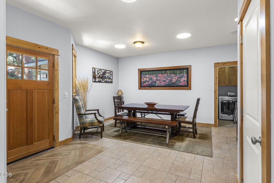 House in Sisters, Oregon, United States 3 - 18583577
