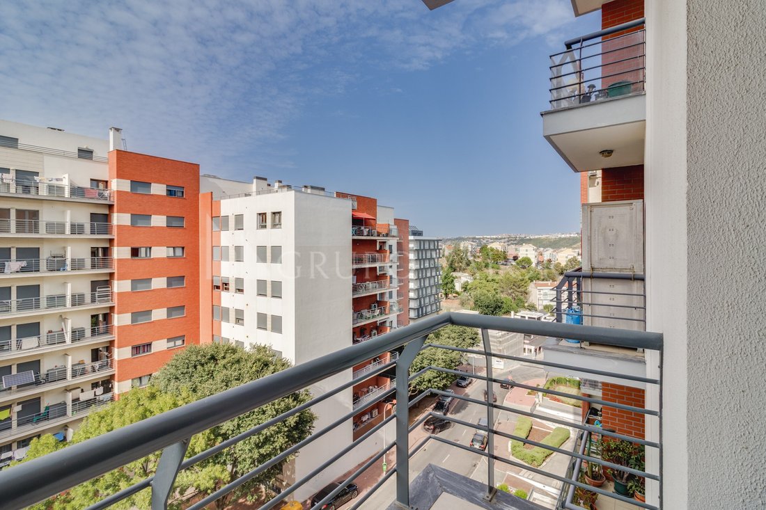 Apartment in Odivelas, Lisbon, Portugal 4 - 18156558