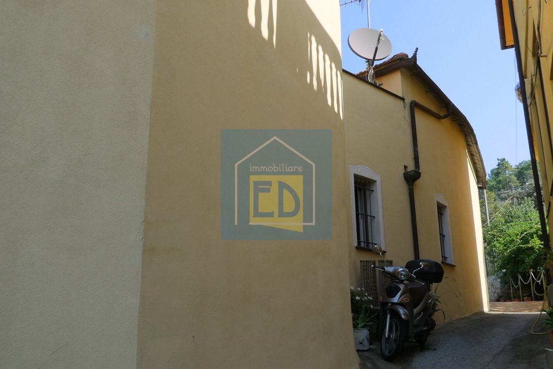 Villa in Vezzi Portio, Liguria, Italy 3 - 18585953