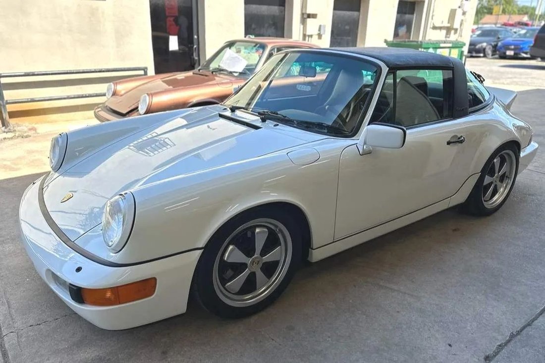 1990 Porsche 911 Carrera 2 2D Targa in San Antonio, TX, United States 1 - 18582570