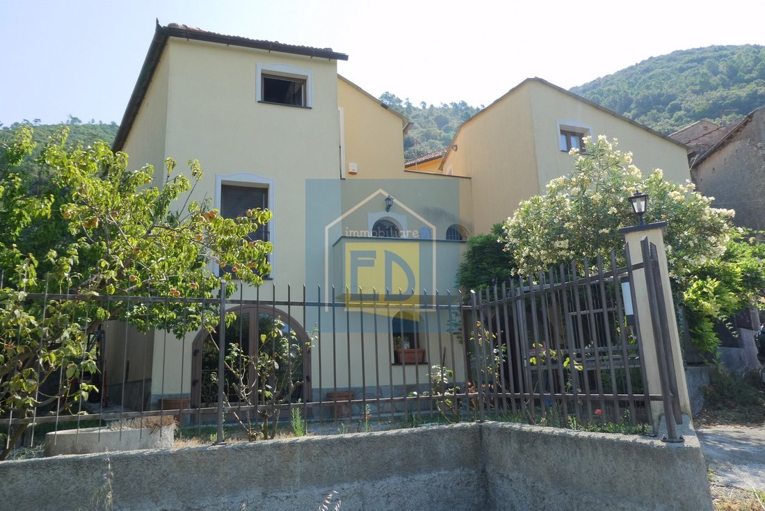 Villa in Vezzi Portio, Liguria, Italy 1 - 18585953