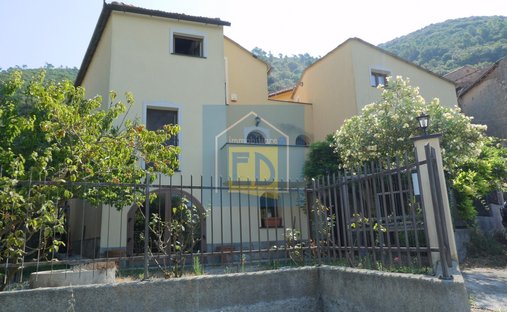 Villa en Vezzi Portio, Liguria, Italia 1