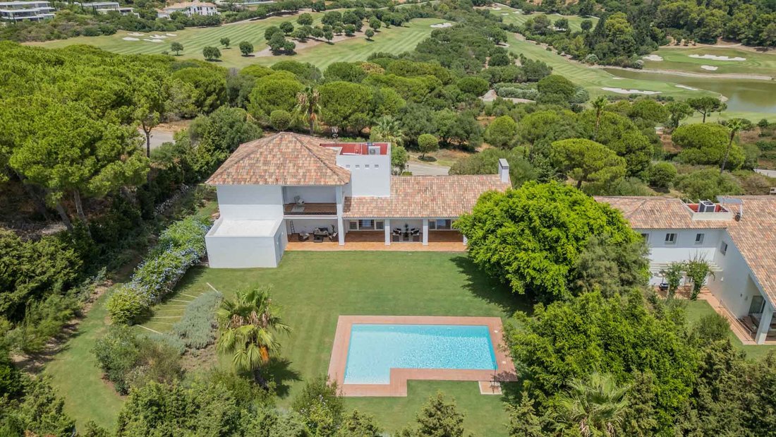 Villa in Sotogrande, San Roque, Andalusia 1 - 18581505