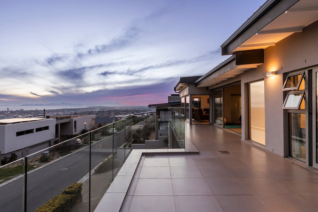 Country House in Strand, Cape Town, South Africa 5 - 18582667