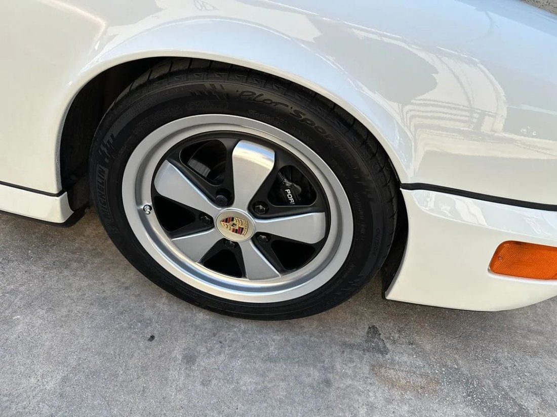 1990 Porsche 911 Carrera 2 2D Targa in San Antonio, TX, United States 5 - 18582570