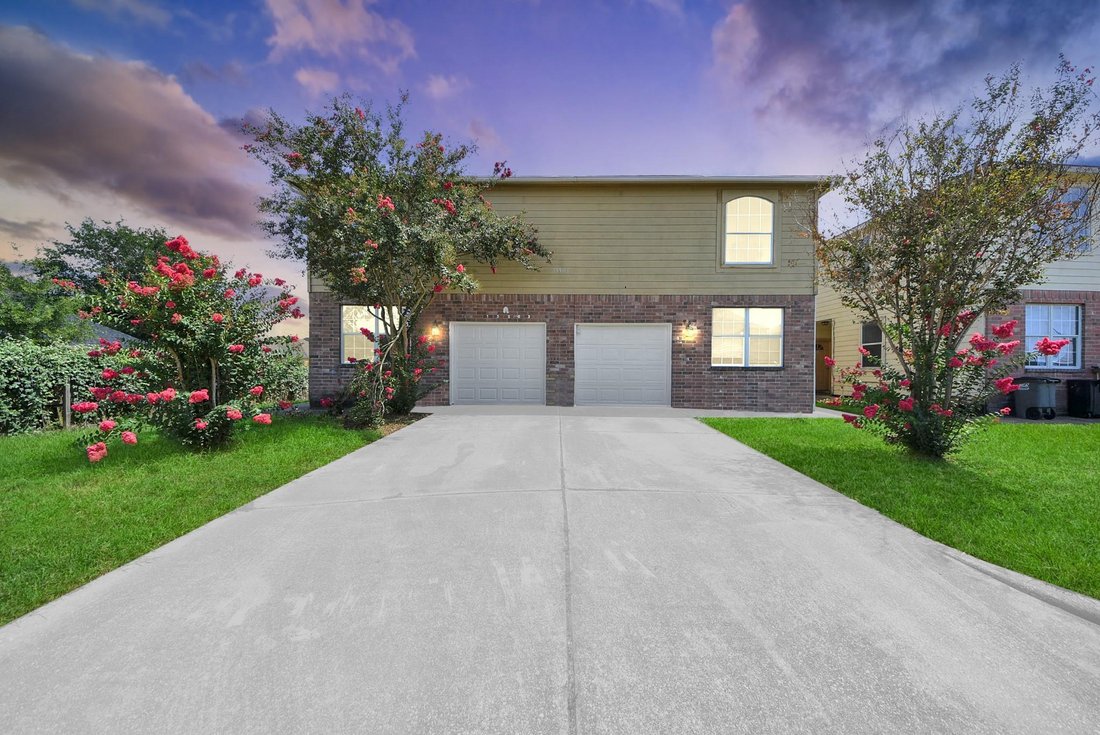 Houston, Texas, United States 2 - 18581977