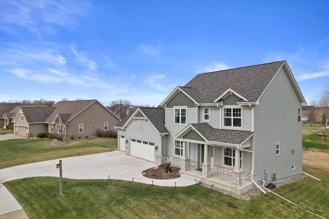 House in Mukwonago, Wisconsin, United States 2 - 18583989
