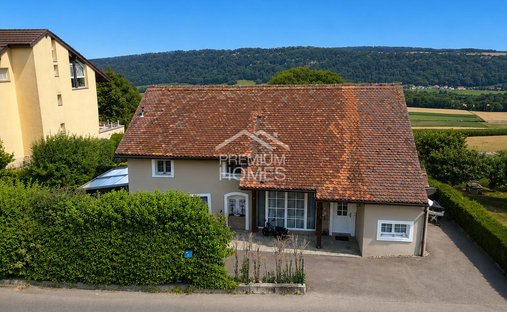 House in Valbroye, Vaud, Switzerland 1