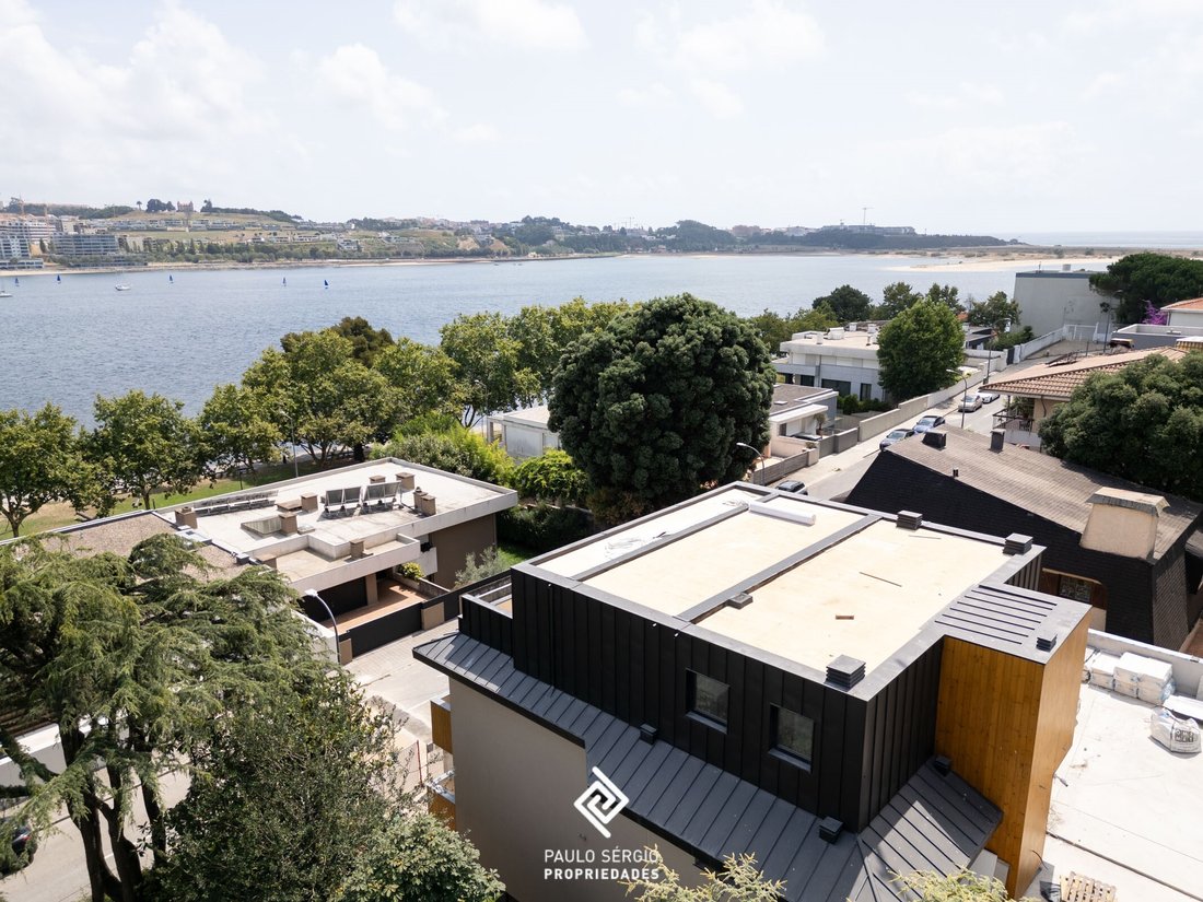 Apartment in Lordelo do Ouro e Massarelos, Porto District, Portugal 2 - 18585367