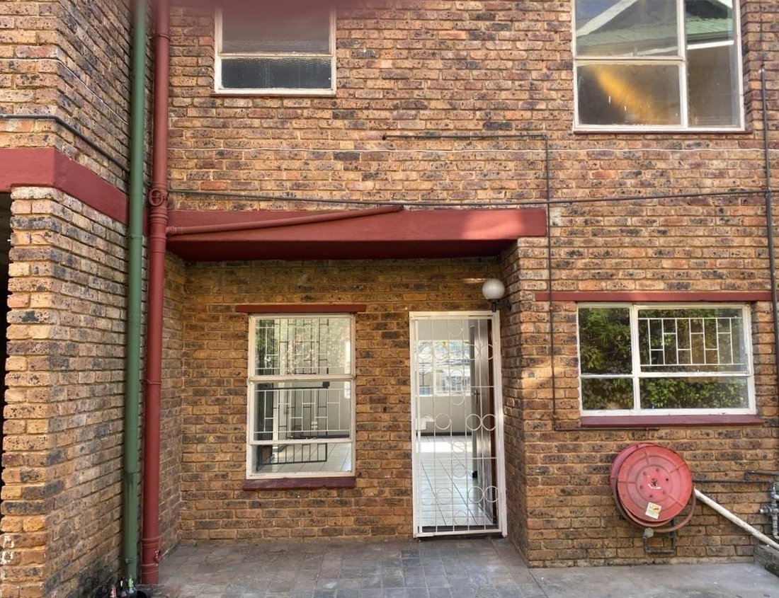 Apartment in White River, Kingsview, Mbombela 1 - 18582681