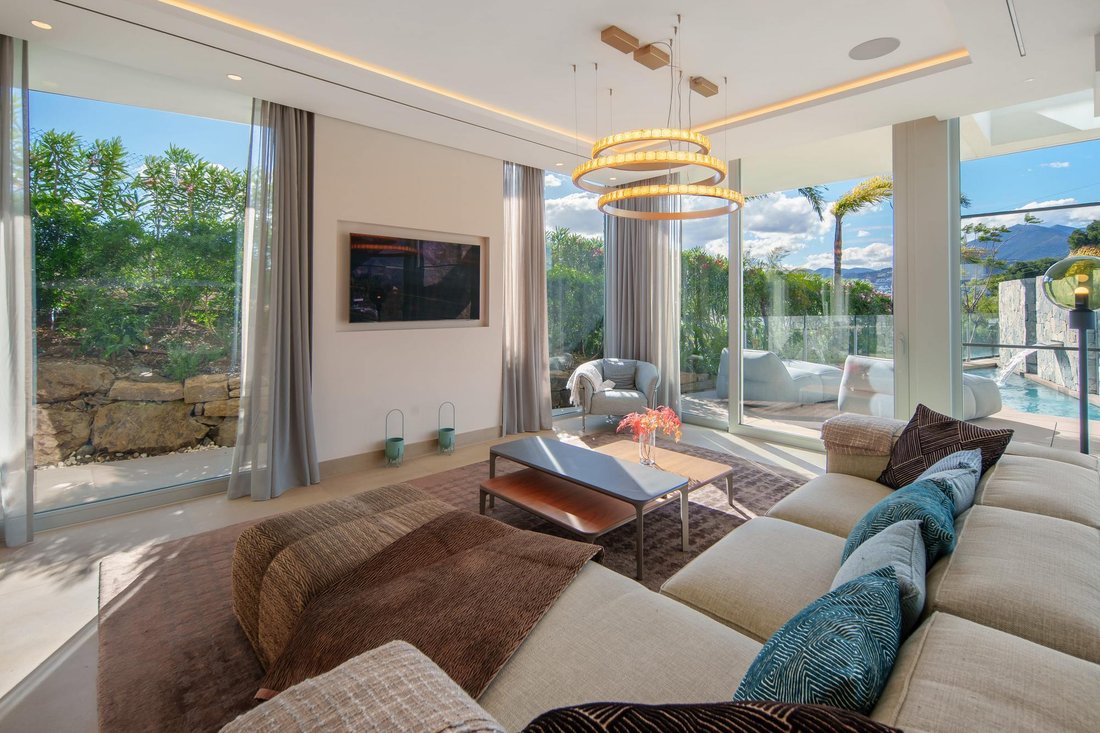 Villa in Nueva Andalucia, Marbella, Spain 3 - 18582124