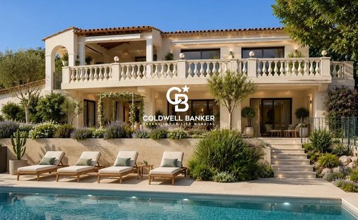 House in Sud, Cavalaire-sur-Mer, France 1