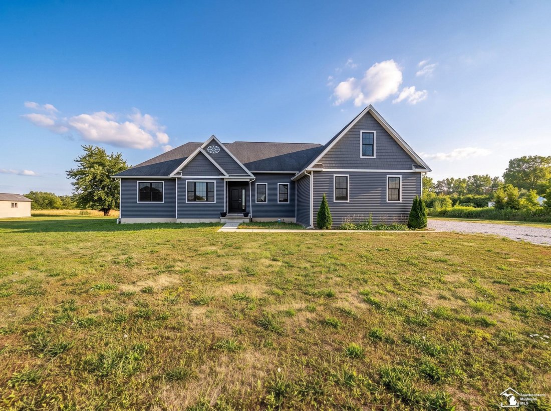 House in Carleton, Michigan, United States 1 - 18581390