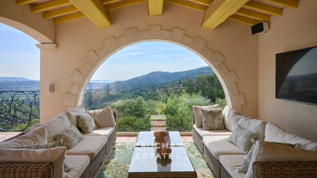 Villa in Les Termes, Mandelieu-la-Napoule, France 4 - 15376004