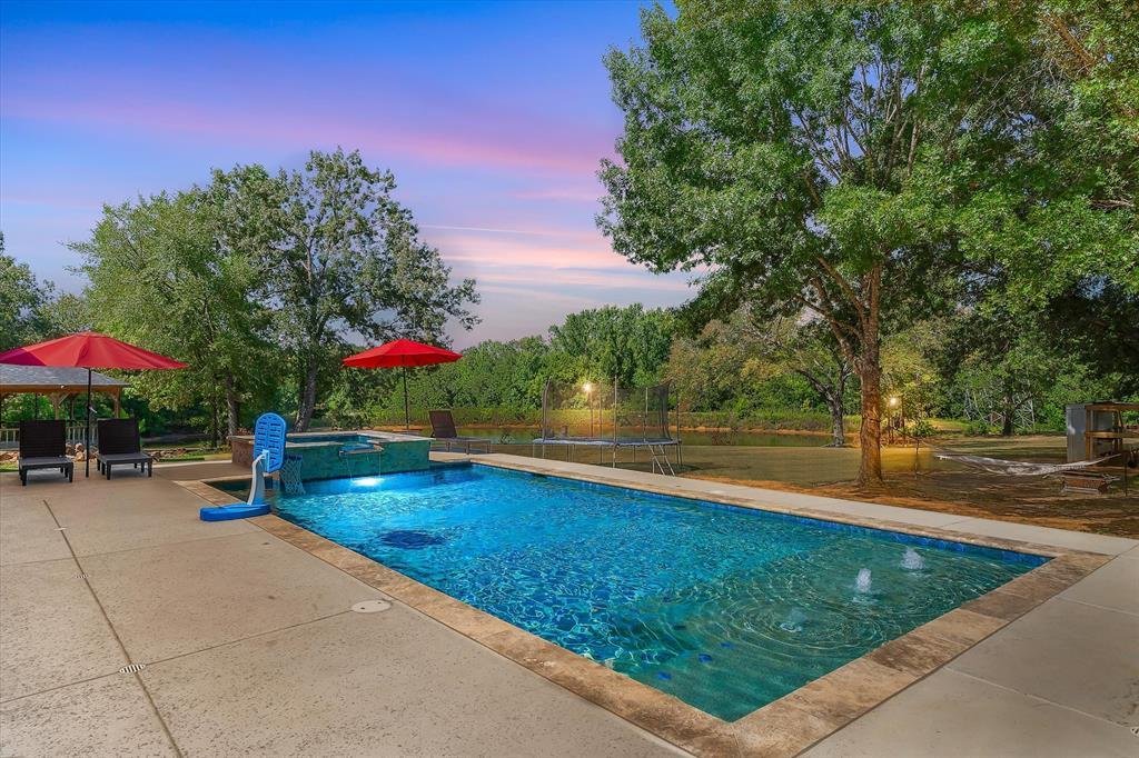 House in Grand Saline, Texas, United States 2 - 18584957
