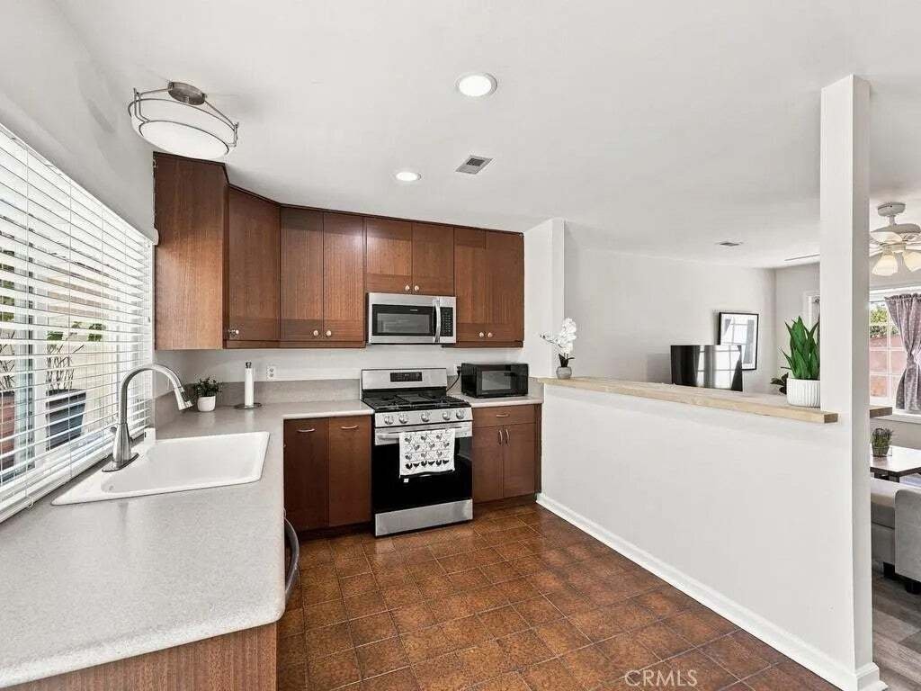 House in Irvine, California, United States 1 - 18581705