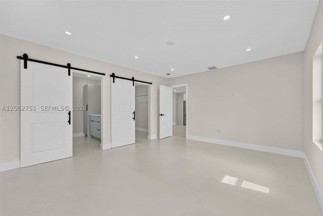 House in Miami, Florida, United States 4 - 18584408