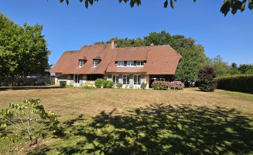 House in Par d'Activités du Talou, Dieppe, France 1
