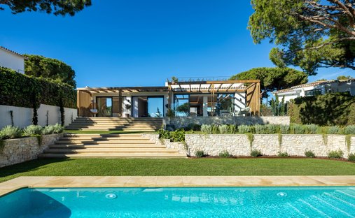 Villa in Elviria-Cabopino, Marbella, Spain 1