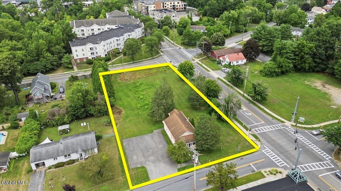 Land in Saratoga Springs, New York, United States 4 - 18581562