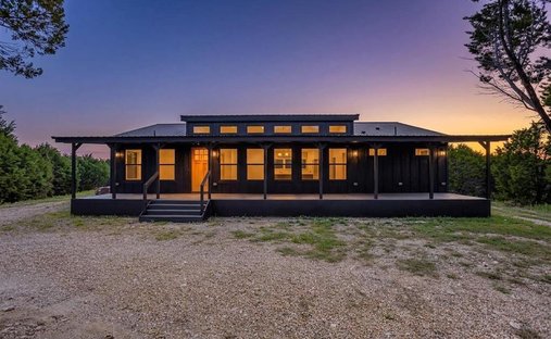 House in Cleburne, Texas, United States 1