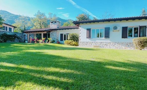 House in Gravesano, Ticino, Switzerland 1