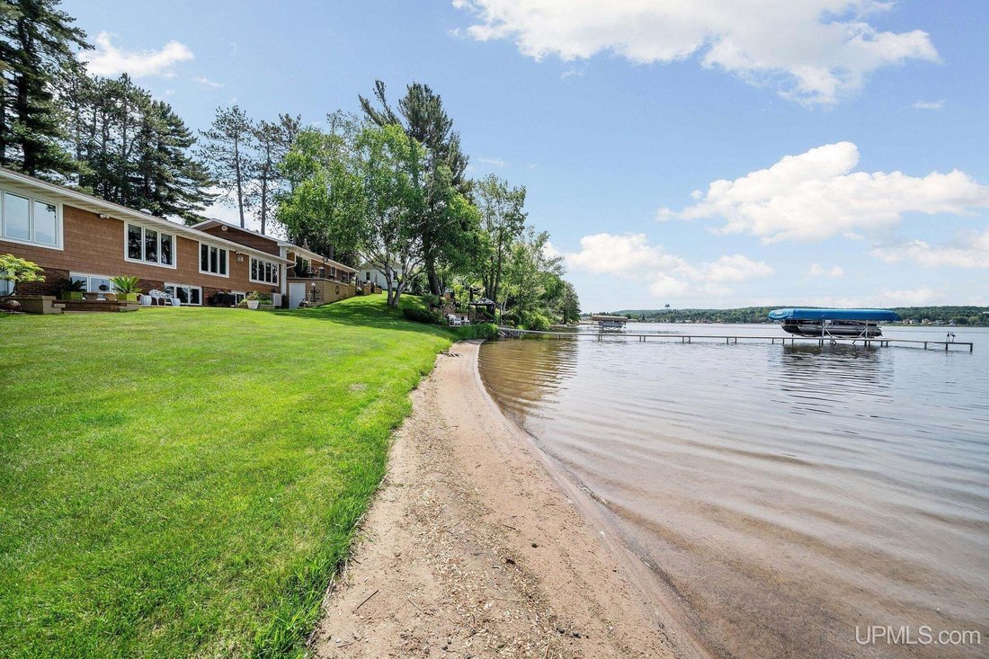 House in Negaunee, Michigan, United States 3 - 18581387