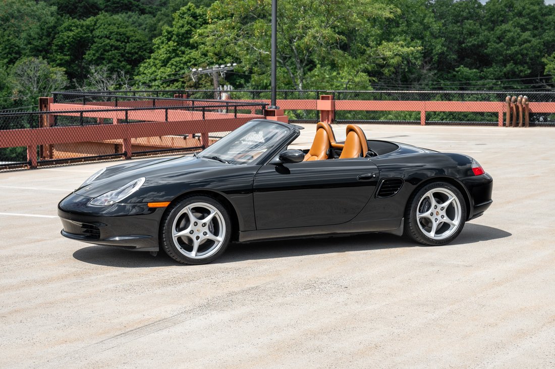 Roadster in Newton, MA, United States 5 - 18580310