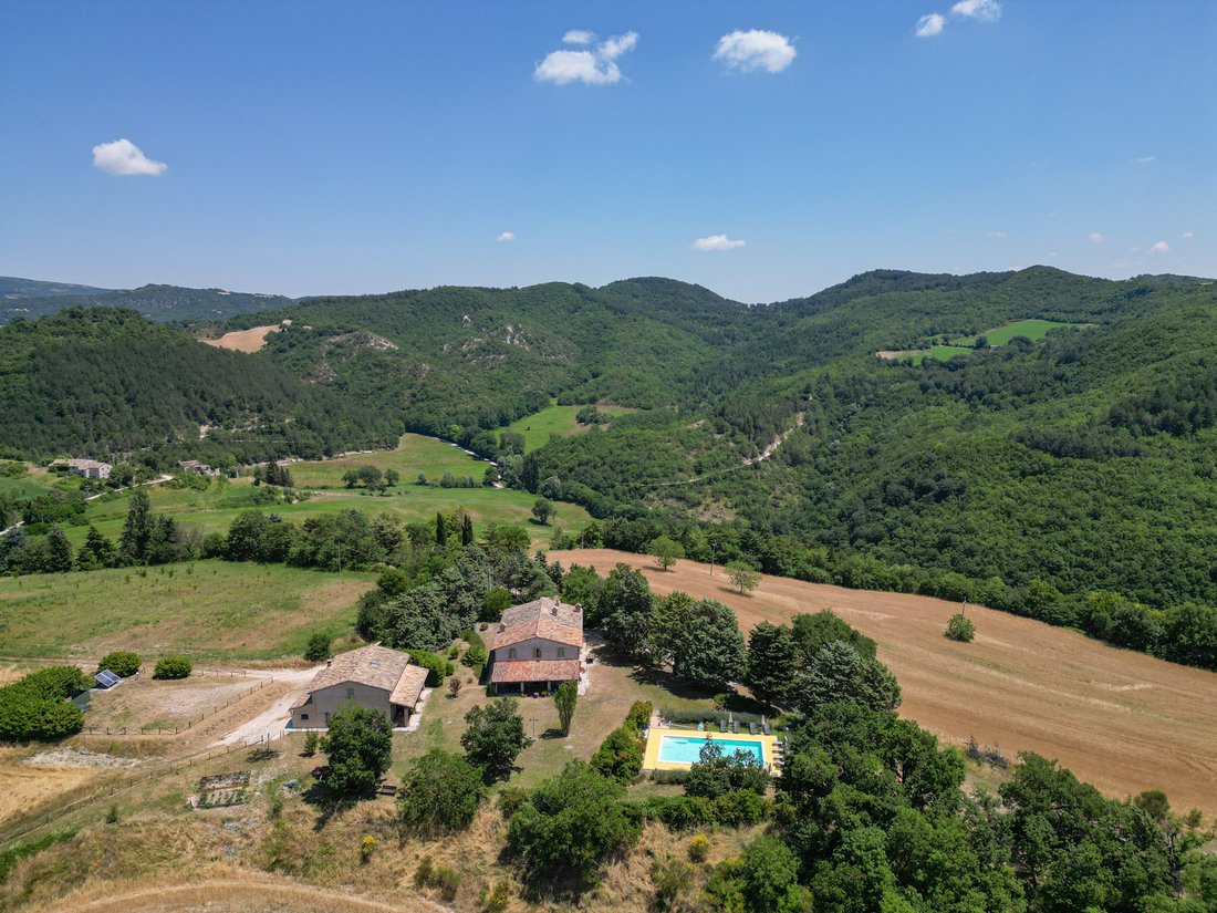 Estate in Cagli, Marche, Italy 2 - 17719447