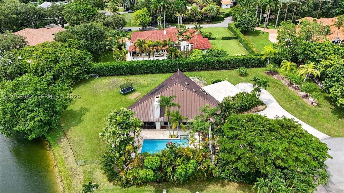 House in Miami, Florida, United States 1 - 18503158