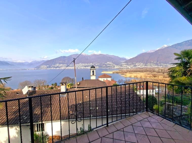 Apartment in Gambarogno, Ticino, Switzerland 4 - 18581191