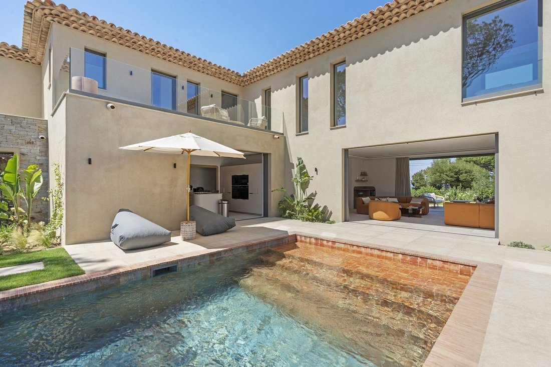 Villa in Zone Ouest Urbaine, Saint-Tropez, France 3 - 18586237