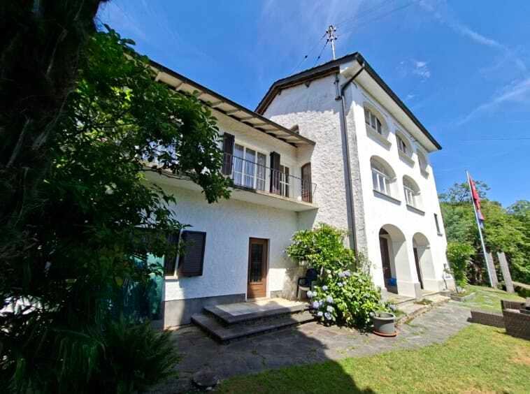 Land in Tresa, Ticino, Switzerland 3 - 18580916