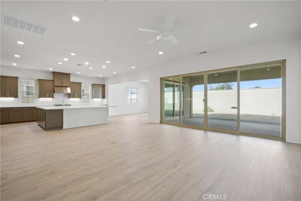 House in Chino, California, United States 2 - 16518254