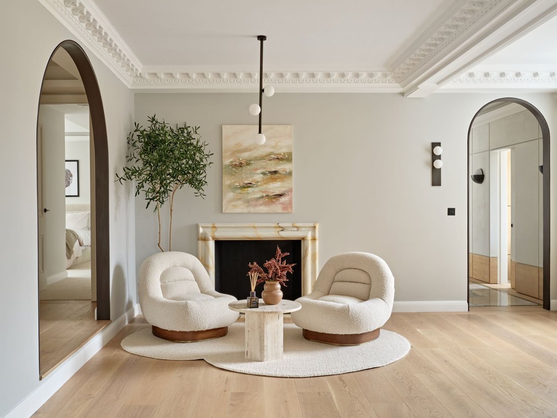 Apartment in Mayfair, Westminster, England 1 - 18580276
