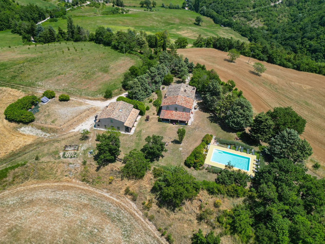 Estate in Cagli, Marche, Italy 4 - 17719447