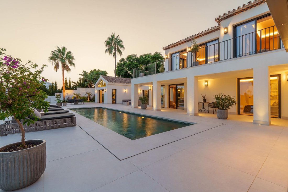 Villa in Golden Mile, Andalusia, Spain 3 - 18582045
