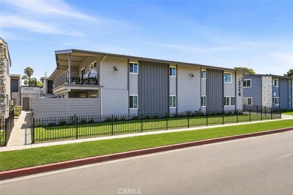 Orange, California, United States 3 - 18584680