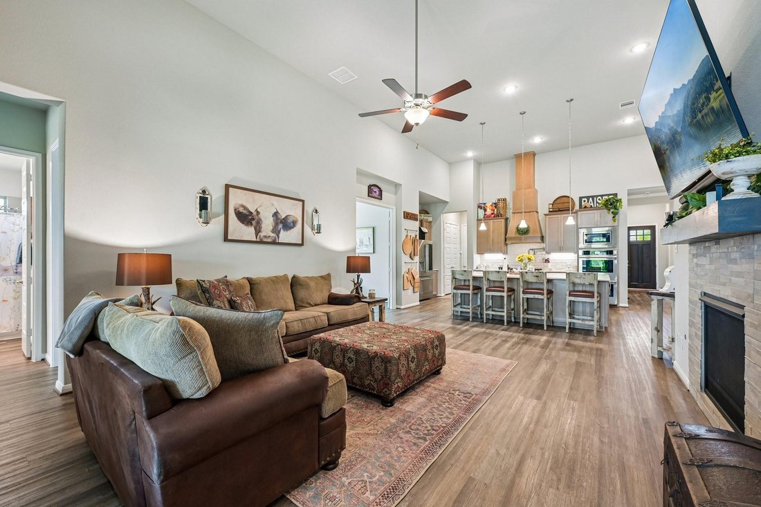 House in Houston, Texas, United States 3 - 18585069